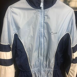 *NIKE*  WARM UP